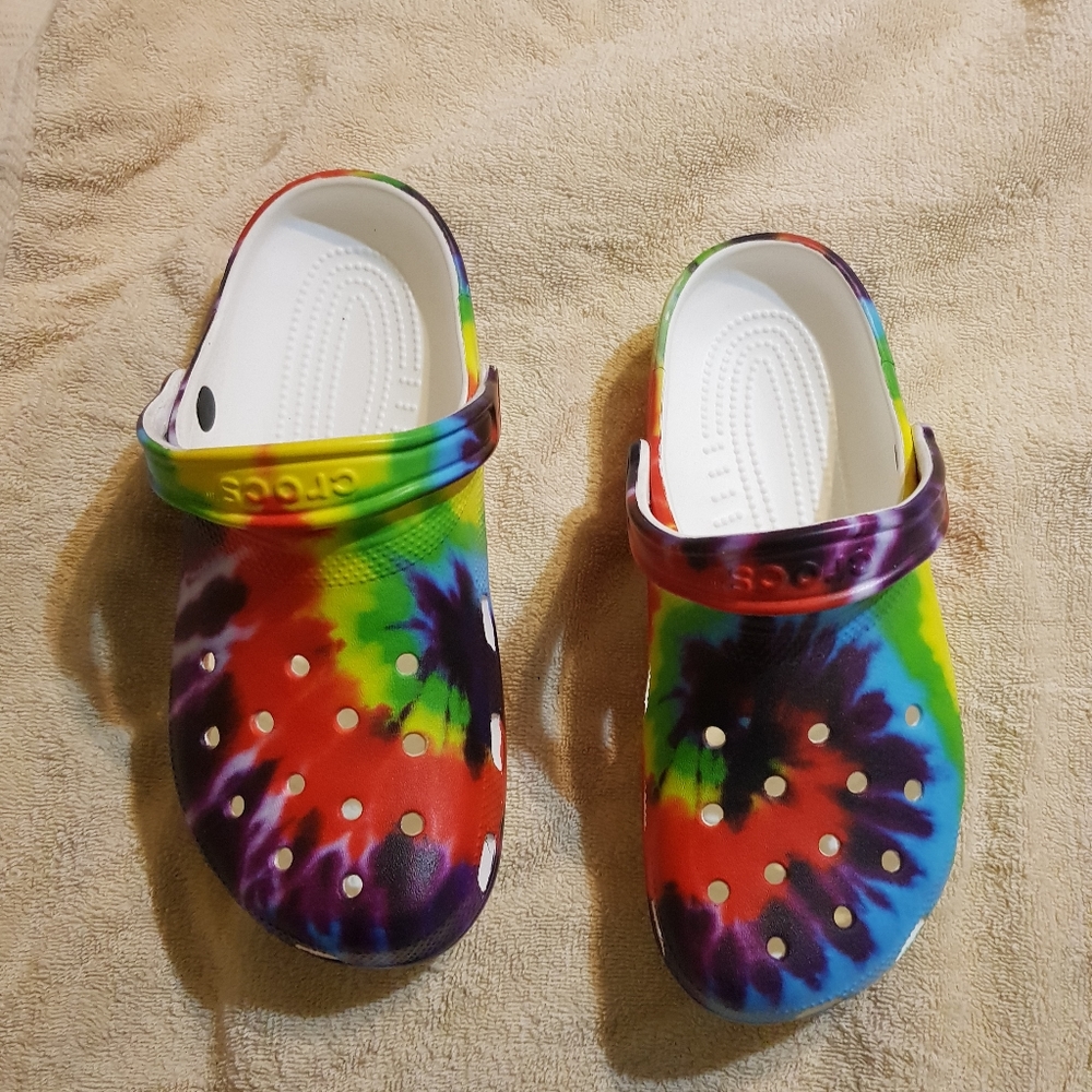crocs shoes size 10